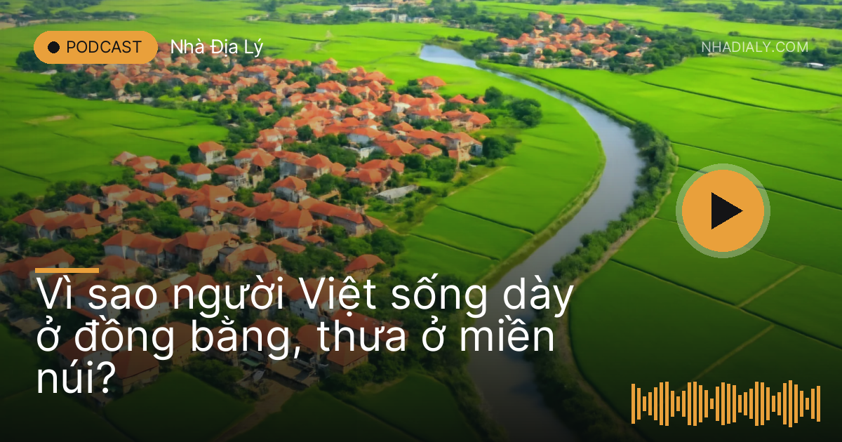 Làng mạc san sát giữa đồng lúa nhìn từ trên cao